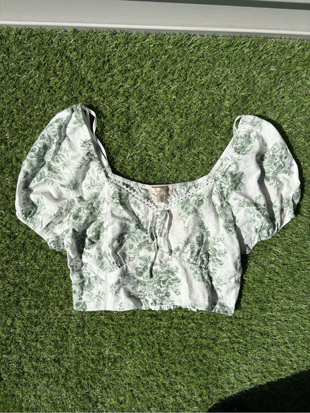 Cropped White Top with Sage Floral Print and Puff Sleeves